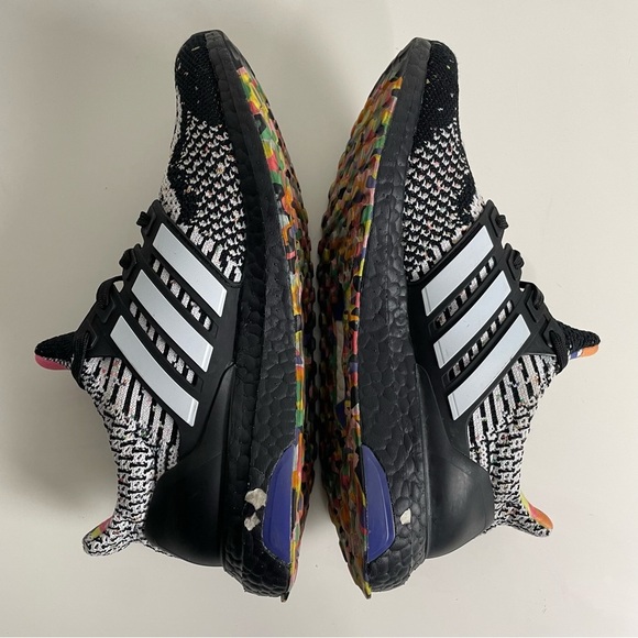 ADIDAS Ultraboost 5.0 DNA LOVE UNITES PRIDE Running Shoes Mens 5.5 Black Unisex main image 6